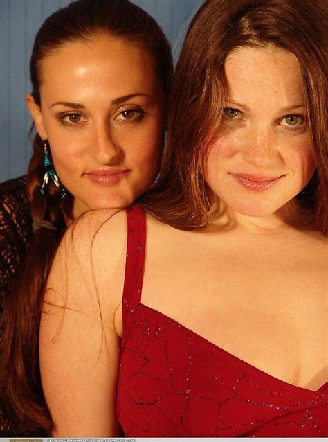 Pictures Of Vicki Model Hanging Out With Her Girlfriend Porn Pictures XXX Photos Sex Images