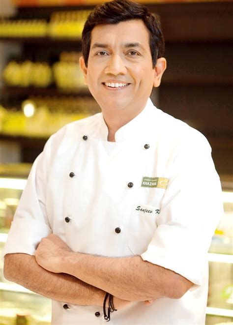 Celebrity Chef Sanjeev Kapoor Launches Cooking App