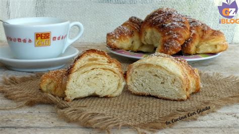 Cornetti Sfogliati In Cucina Con Giada