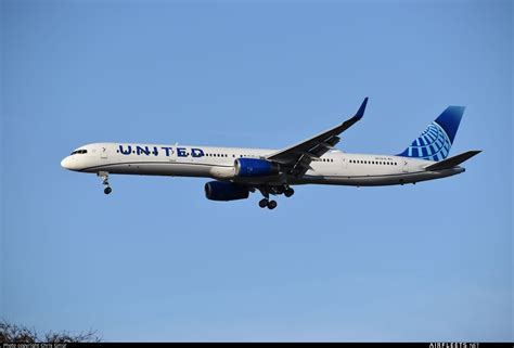 United Airlines Boeing N Photo Airfleets Aviation