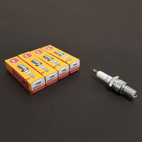 NGK (7986) BR8ES-11 Standard Spark Plug, Pack of (12) : Amazon.in: Car ...