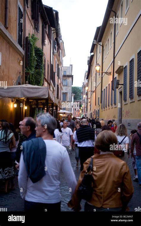 Trastevere Hi Res Stock Photography And Images Alamy