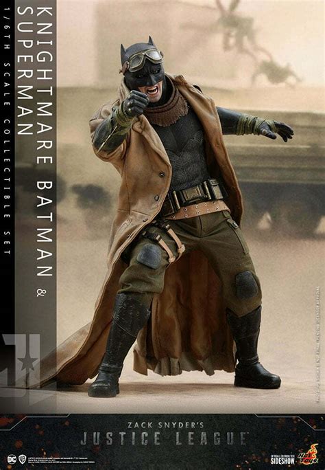 Knightmare Batman And Superman Sixth Scale Figure Set By Hot Toys