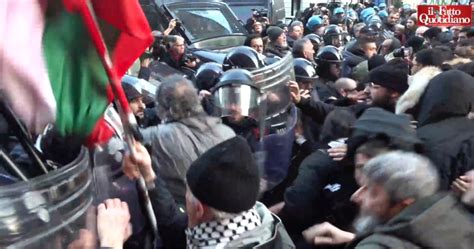 Presidio Per La Palestina Scontri A Milano Tra Manifestanti E Polizia