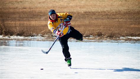 Frozen Pond Hockey