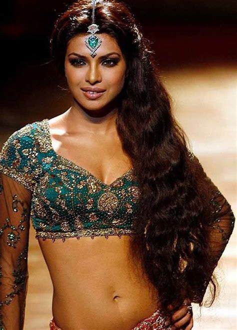 130 Extreme Hot Sexy Pictures Of Bollywood Actress Priyanka Chopra Hot Collections