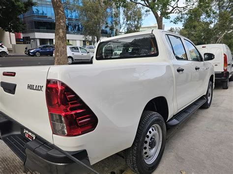 Toyota Hilux Cabina Doble Base Manual Blanco