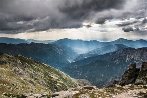 Randonnée en Corse 9 itinéraires à découvrir entre mer et montagne