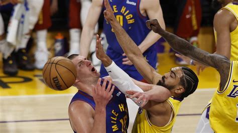 Los Nuggets Dejan A Los Lakers Al Borde Del Abismo