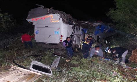 Ca Da De Autob S A Barranco Deja Muerto Y Heridos En Oaxaca