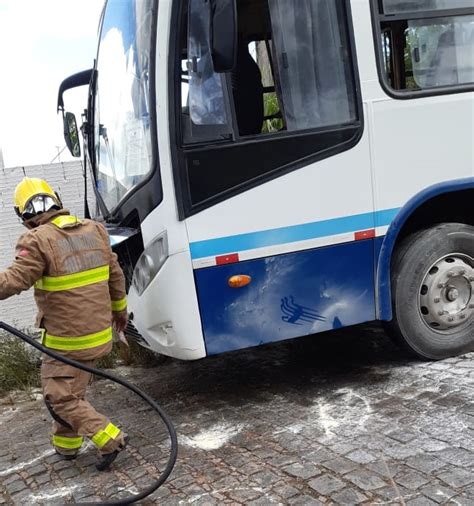 Ônibus da Alpargatas de Guarabira sofre princípio de incêndio Portal