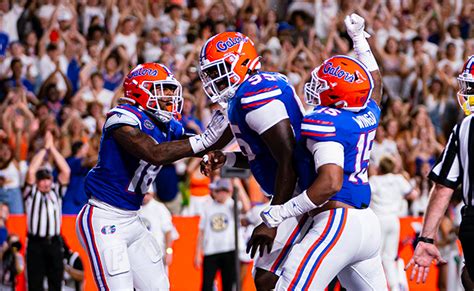 College Football Rankings Florida Gators Move Up In Ap Top 25 Make Coaches Poll Debut This