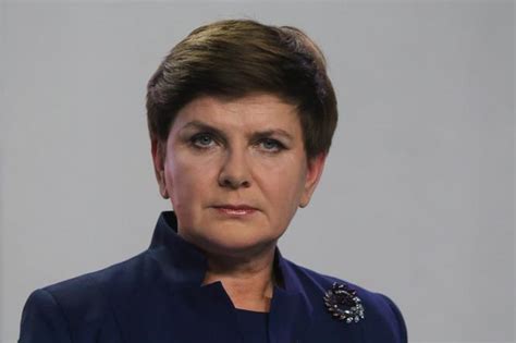 SONDAŻ dla SE pl Szydło nie jest dobrym premierem ale PiS i tak