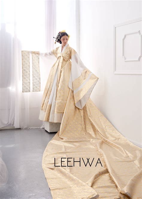 BRIDAL HANBOK – LEEHWA WEDDING & HANBOK