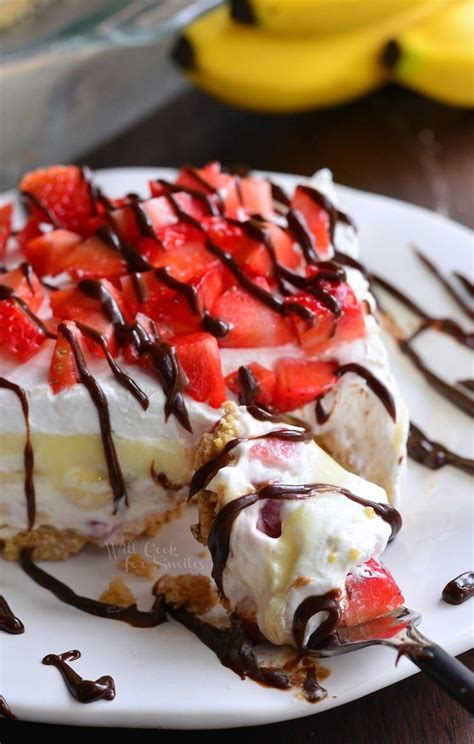 No Bake Banana Split Layered Cheesecake Dessert Layers Of Graham