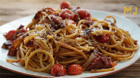 BUCATINI A LA AMATRICIANA RECETA TRADICIONAL ITALIANA