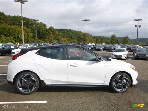 Chalk White Hyundai Veloster Turbo Ultimate Photo