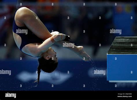 Meaghan Benfeito Of Canada Competes In The Semifinals Of Womens 10