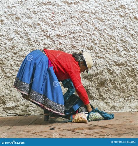 Indigenous Andean Woman editorial stock image. Image of bend - 21729074