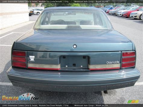 1996 Oldsmobile Cutlass Ciera Sl Sedan Medium Sea Green Metallic Gray Photo 8