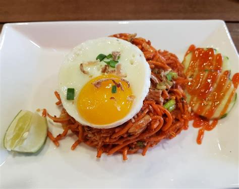 Mee Goreng At Prata Alley Halal Tag Singapore