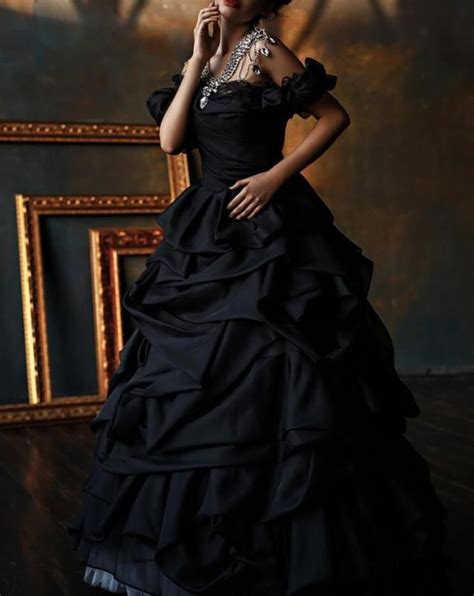 Gothic Vintage Satin Bridal Dress Off The Shoulder Black Ruched Ball