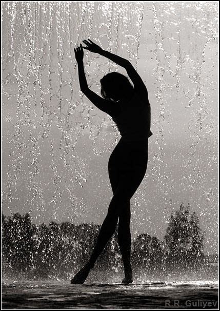 Beautiful Dancing In The Rain Rain Photography Rain Art