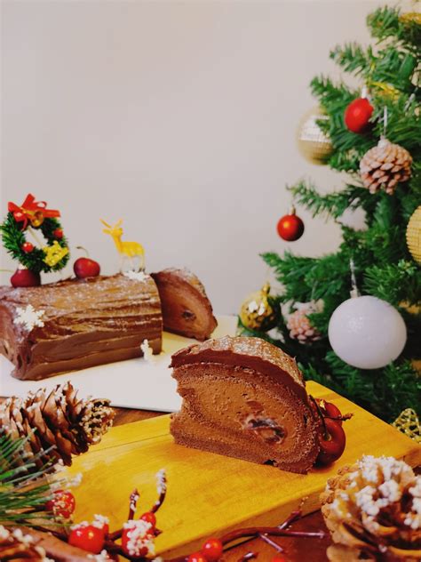 Yule Log Cake – Wheat & Co