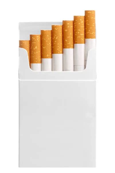 Caja de cigarrillos aislada sobre un blanco fotografía de stock