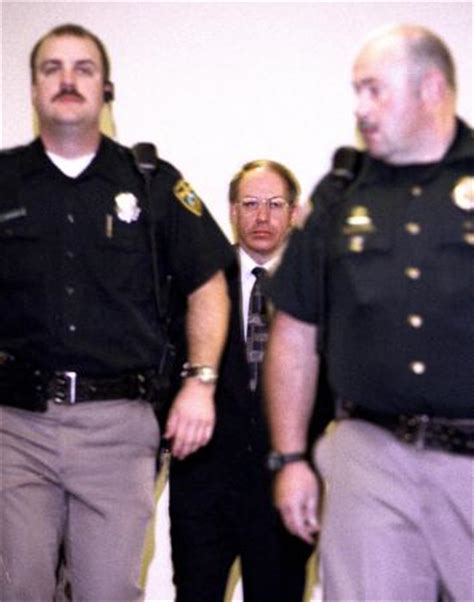 Robert Lee Yates | Photos 1 | Murderpedia, the encyclopedia of murderers