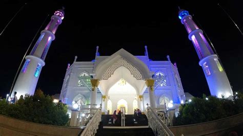 Faisal Masjid Stock Photos, Images and Backgrounds for Free Download