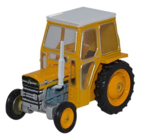 Oxford Diecast 1 76 Massey Ferguson 135 Yellow Stockton Modeller