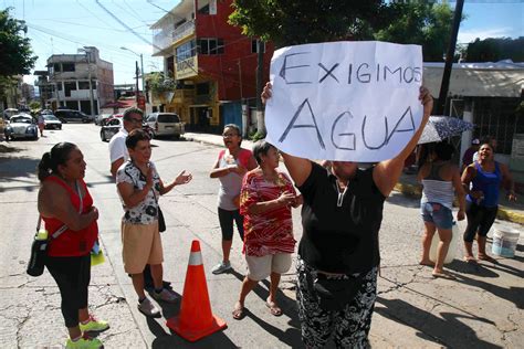 Bloquean Vecinos De La Colonia Progreso Dos Calles Para Exigir Agua