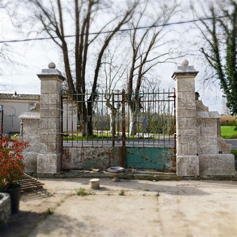 Pilier De Portail En Pierre Avec Muret Paire De Piliers Anciens