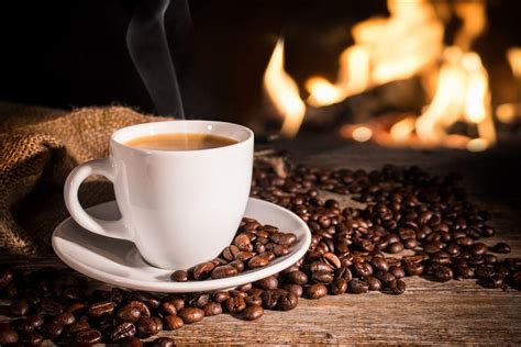 Cold Coffee vs. Hot Coffee: Does Temperature Truly Matter?