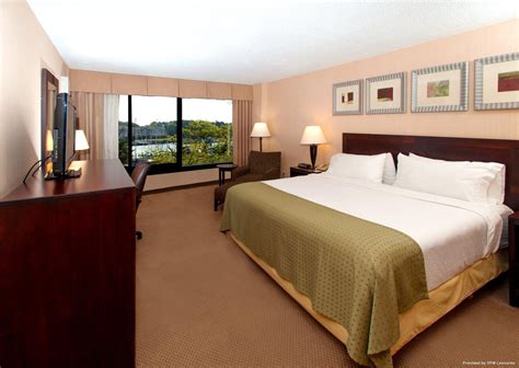 Holiday Inn Solomons Conf Center Marina Hrs Star Hotel In