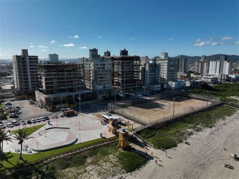 Navegantes A Cidade Do Estado Que Mais Emprega Na Constru O Civil