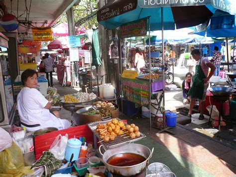 Positive Eating Positive Living La Cuisine De Rue Bangkok La Ville