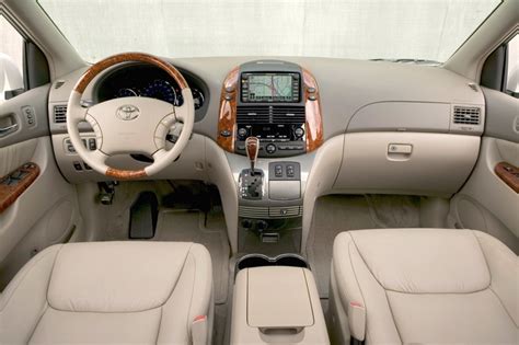 World Cars: 2011 Toyota Sienna pics