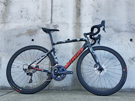 2019 Tarmac Sl6 Expert Disc — Rocktown Bicycles