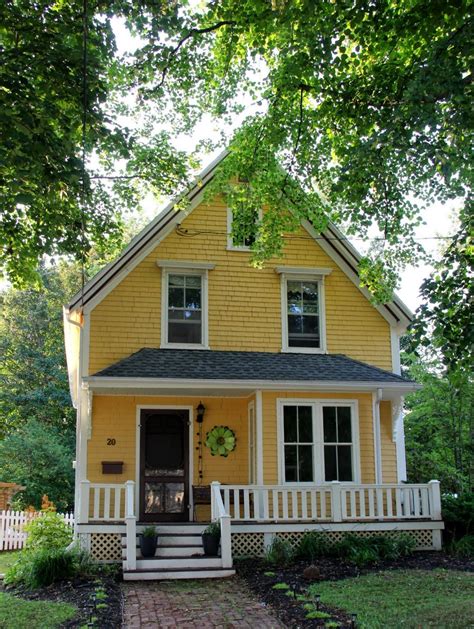 Aiken House Gardens All Around The Town Yellow House Exterior