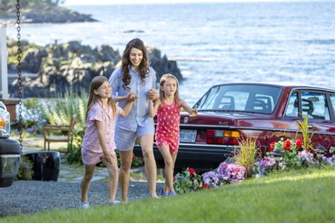 Hot Sexy Abbie Magnuson Bikini Pics