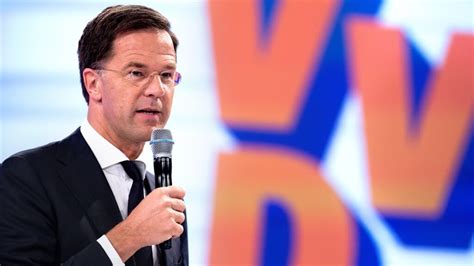 Mark Rutte Is Eruit Hij Wil Door Als Vvd Lijsttrekker En Premier Rtl