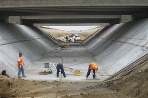 Friant-Kern Canal Lining - Fiber Reinforced Concrete Association