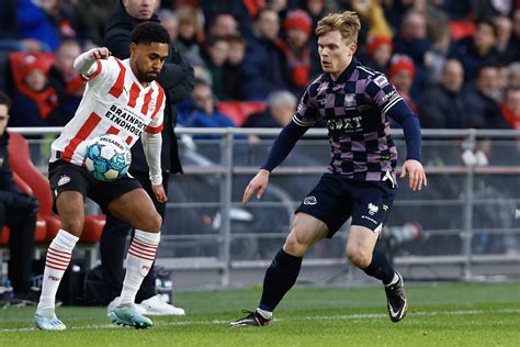 Psv In Eigen Huis Te Sterk Voor Go Ahead Eagles Go Ahead Eagles