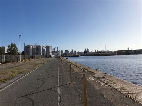 Route Information and Service Updates for the Wirral Line 8