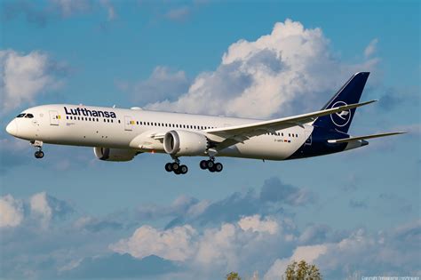 Lufthansa Boeing Dreamliner D Abpa Photo Netairspace