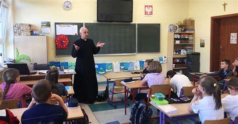 Coraz mniej uczniów na lekcjach religii Nawet mniej niż 50 proc w