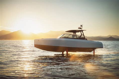 Candela C Electric Hydrofoil Powerboat Hiconsumption