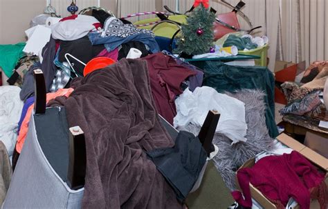 The Difference Between Clutter And Hoarding Explained